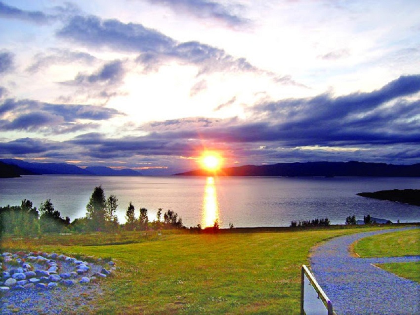 যে দেশে কখনও সূর্য অস্ত যায় না!