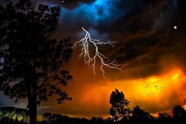 অধিক বজ্রপাতে করনীয় কী?