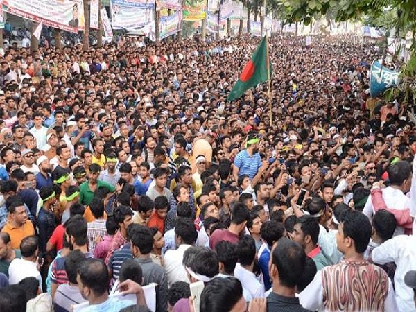 জাতীয় ঐক্যফ্রন্টের জনসভা চলছে  চট্টগ্রামে