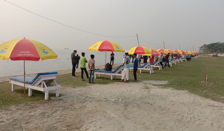 চাঁদপুরে মেঘনার তীরে মনোরম পর্যটন কেন্দ্র
