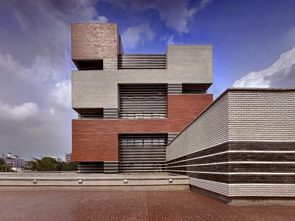 উচ্চশিক্ষায় ভোগান্তির আরেক নাম জার্মানি,নিরুৎসাহিত হচ্ছে বাংলাদেশী শিক্ষার্থীরা