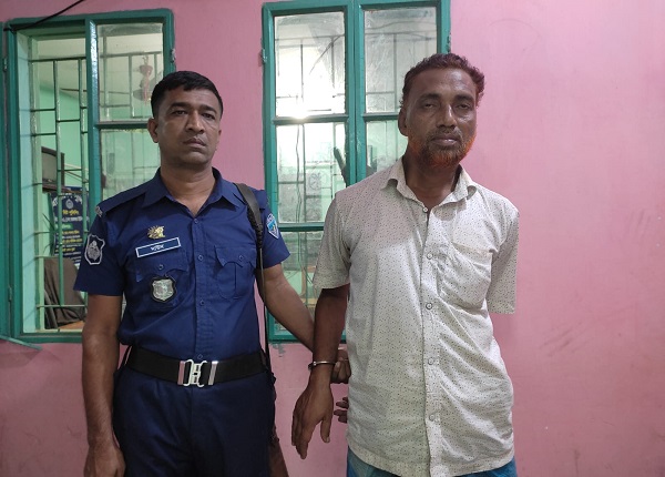 বৃদ্ধের পায়ুপথে টর্চলাইট ঢুকিয়ে নির্যাতন: যুবলীগ নেতা গ্রেফতার