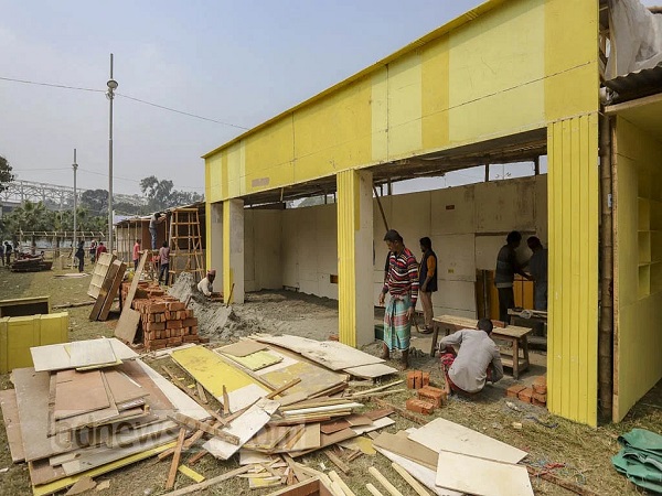 একুশে বইমেলা উপলক্ষে প্রস্তুতি চলছে 