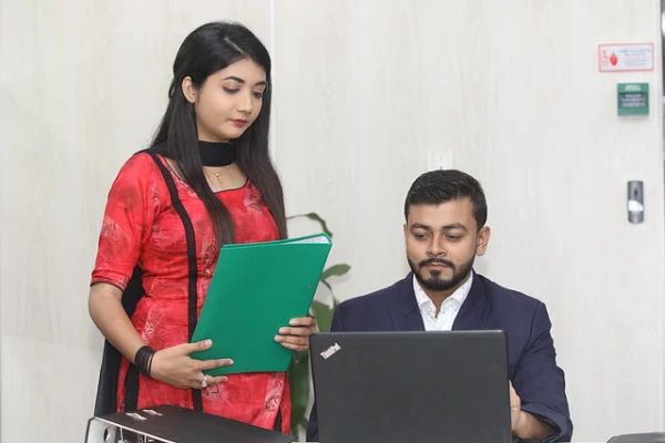 স্ট্যান্ডার্ন্ড ব্যাংক নেবে এমটিও এবং টিএও, সর্বোচ্চ বেতন ৬০ হাজার