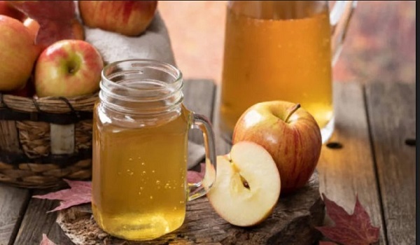 আপেল জুস,নাকি আপেল—কোনটি বেশি স্বাস্থ্যকর?