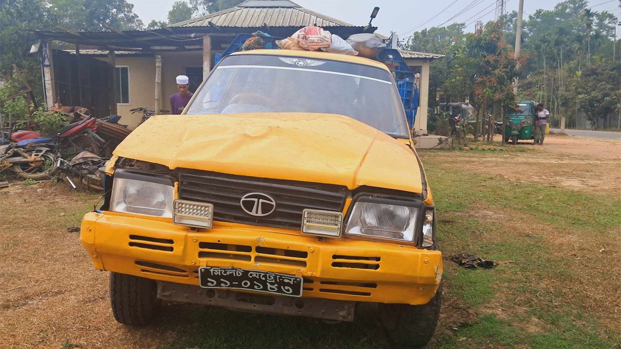 শ্রীমঙ্গলে পিকআপ ভ্যান উল্টে নিহত ২