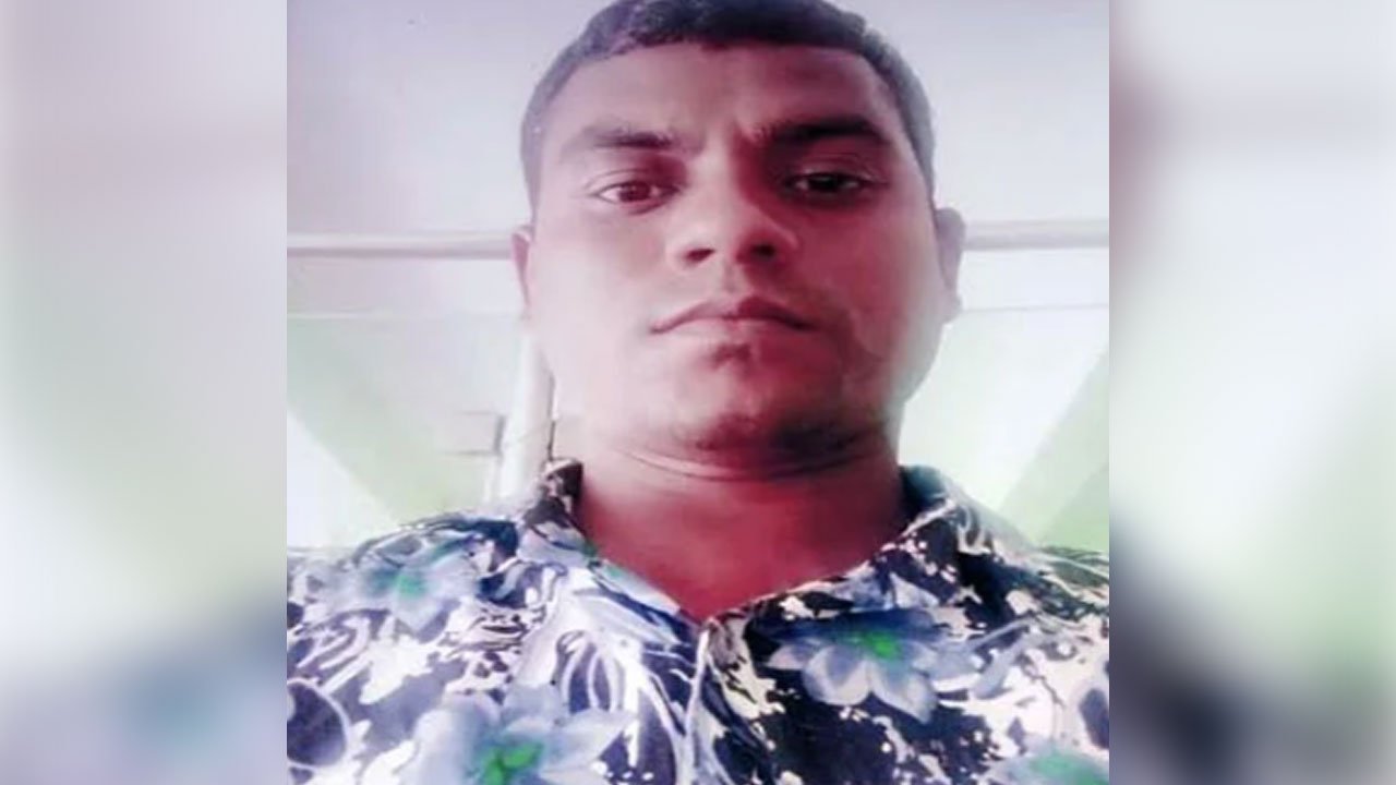 ছেলেকে সেনা কর্মকর্তা, মেয়েকে ডাক্তার বানানোর স্বপ্ন দেখতেন শহীদ সাইফুল