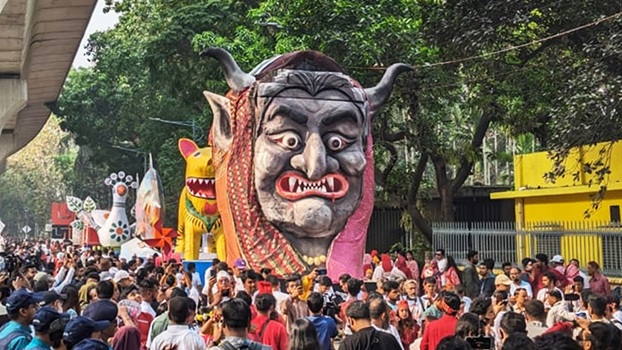 উৎসবের উল্লাসে শেষ হলো আনন্দ শোভাযাত্রা