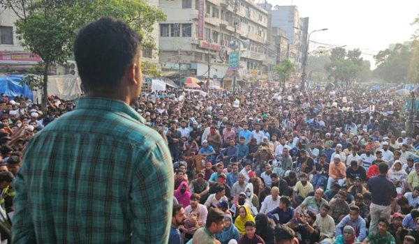 আওয়ামী লীগ নিষিদ্ধ অনুরোধ নয়, ছাত্র-জনতার সিদ্ধান্ত : হাসনাত আব্দুল্লাহ