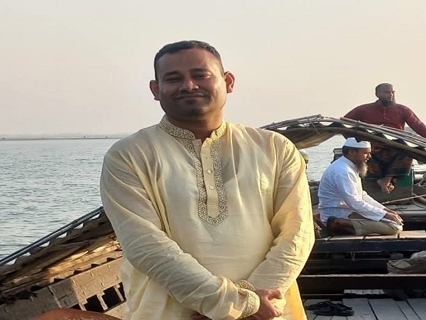 দালালের খপ্পরে আটকা ৭০ হাজার টাকা: ভুক্তভোগীর পাশে ওসি