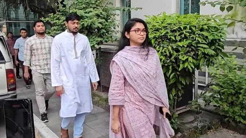 খালেদা জিয়াকে দেখতে রাজধানীর এভারকেয়ার হাসপাতালে এনসিপি নেতারা