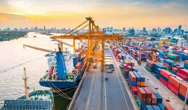 চট্টগ্রাম বন্দর সচল আছে: চট্টগ্রাম বন্দর চেয়ারম্যান