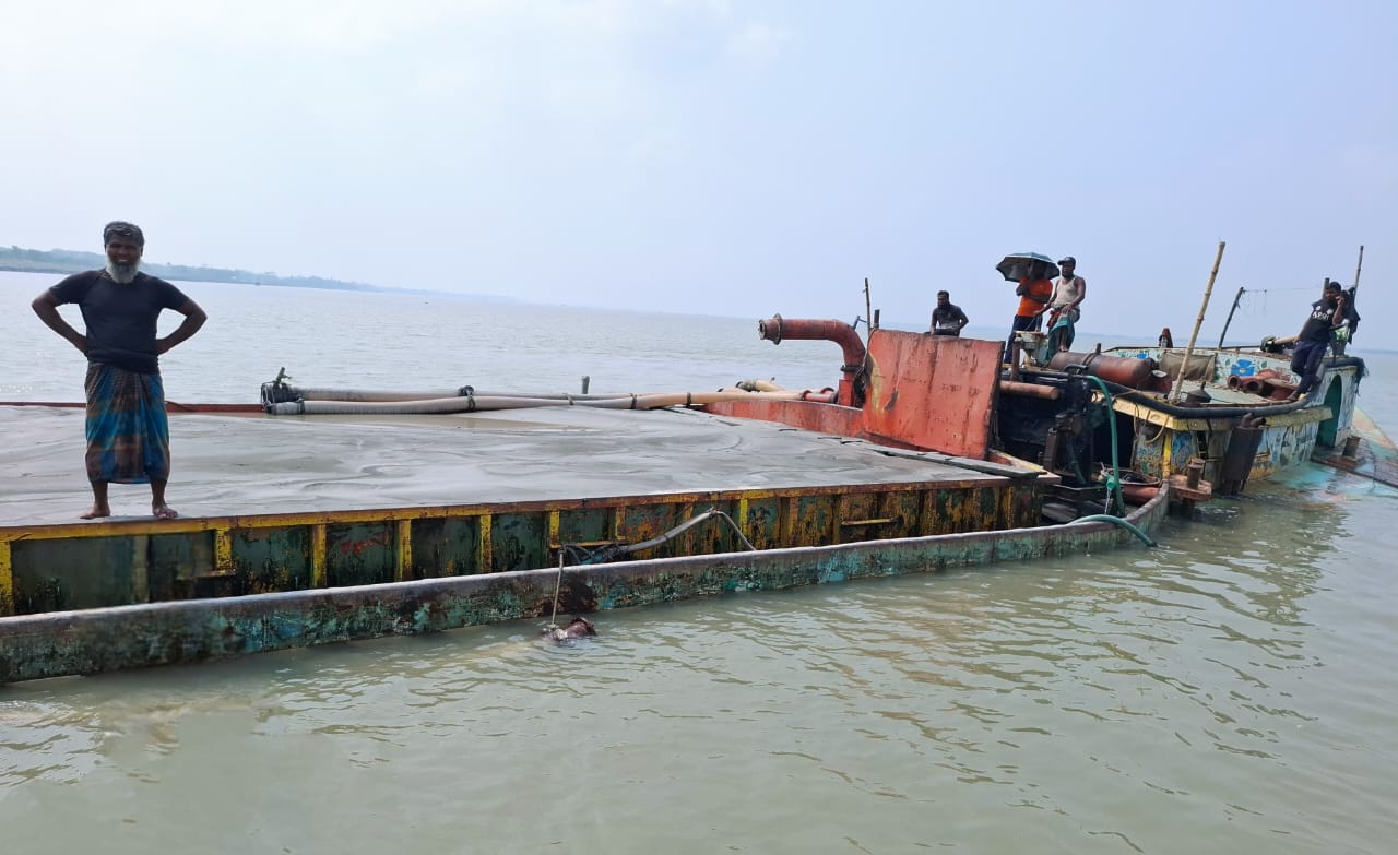 চরফ্যাশনে ভূমি হারানোর আশংকায় হাজারো পরিবার