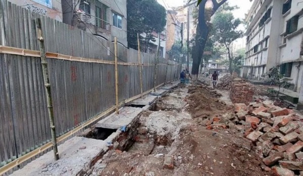 বাড্ডায় পুরনো দেয়াল ধসের ঘটনায় দুই শিশুর মৃত্যু