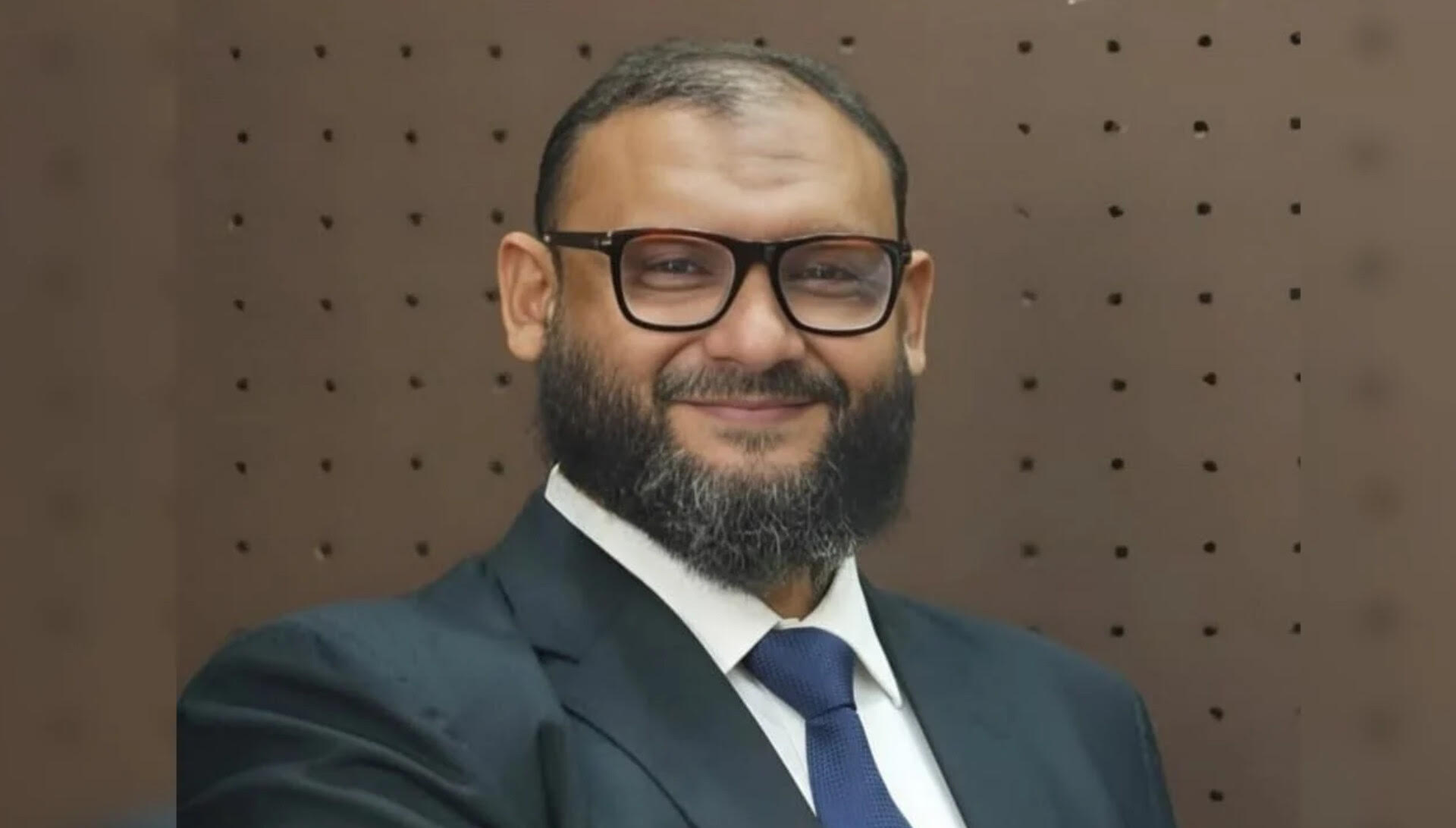 পরিবর্তনের ছোঁয়া: ঢাকা-১৪ আসনে ব্যারিস্টার আরমানের নেতৃত্বে স্বস্তির বাতাস