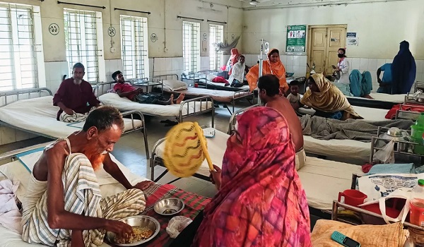 কামারখন্দ উপজেলা স্বাস্থ্য কমপ্লেক্সে ২২ ঘন্টা পর বিদ্যুৎ স্বাভাবিক