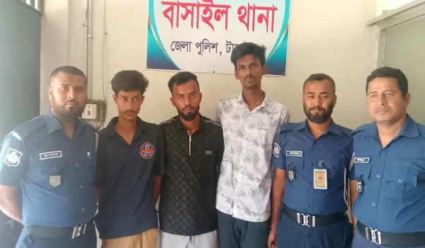 বৃদ্ধার কান ছিঁড়ে স্বর্ণের দুল ছিনতাইয়ের ঘটনায় গ্রেপ্তার ৩