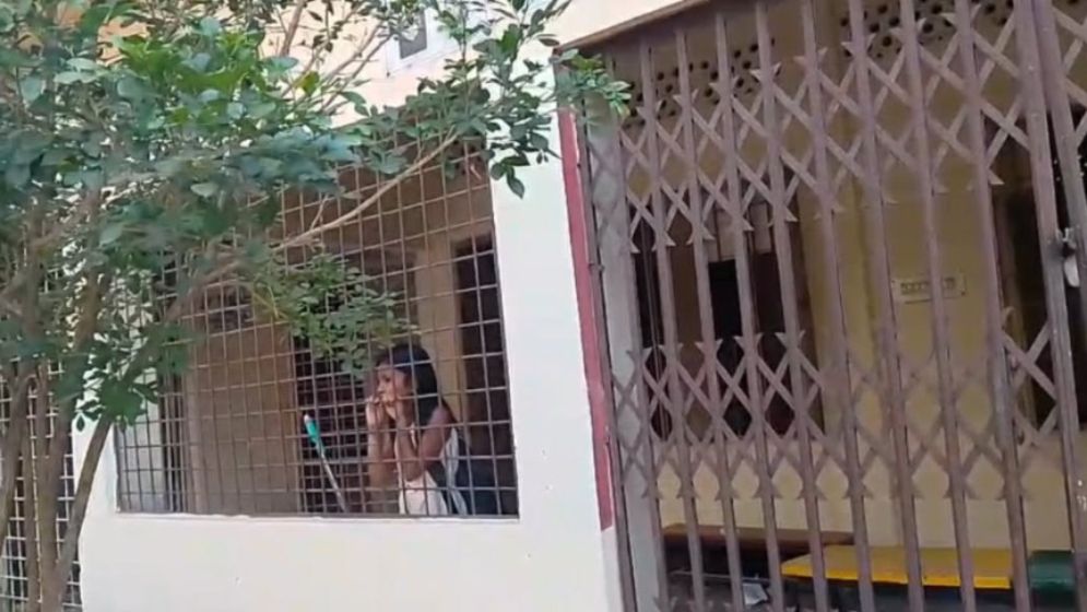 স্কুল ছুটির পর তালাবদ্ধ ছিল শিশুটি