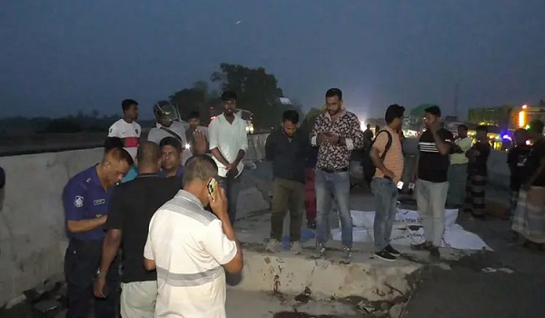 টাঙ্গাইলে ট্রাক চাপায় দুই শ্রমিক নিহত, আহত ২