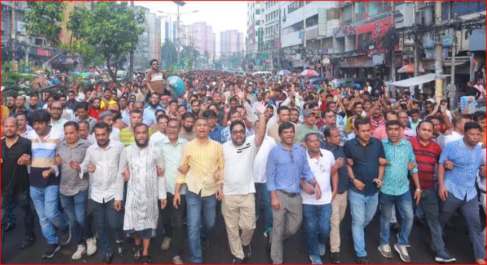 রাজধানীতে স্বেচ্ছাসেবক দলের শুভেচ্ছা মিছিল